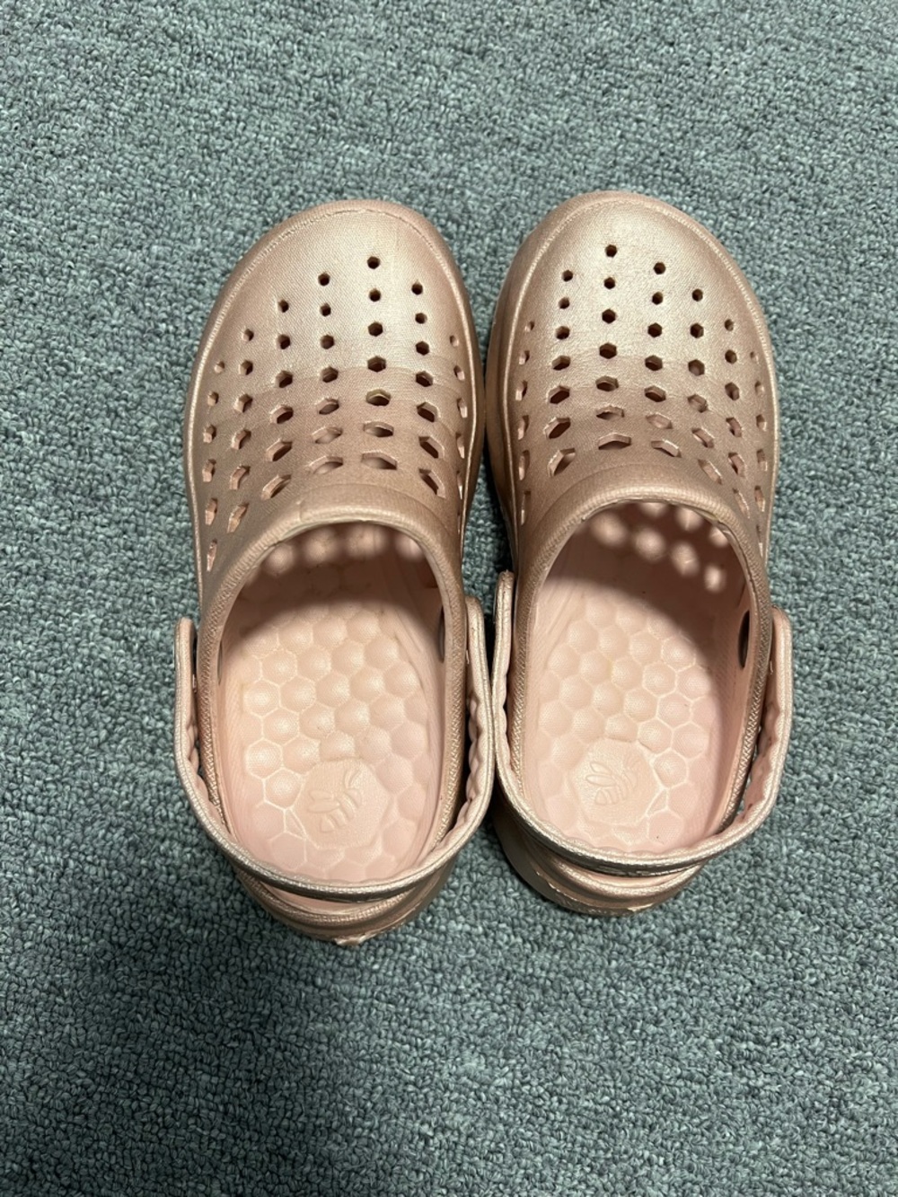 Kids' Lightweight Slip-On Sandals in Metallic Rose